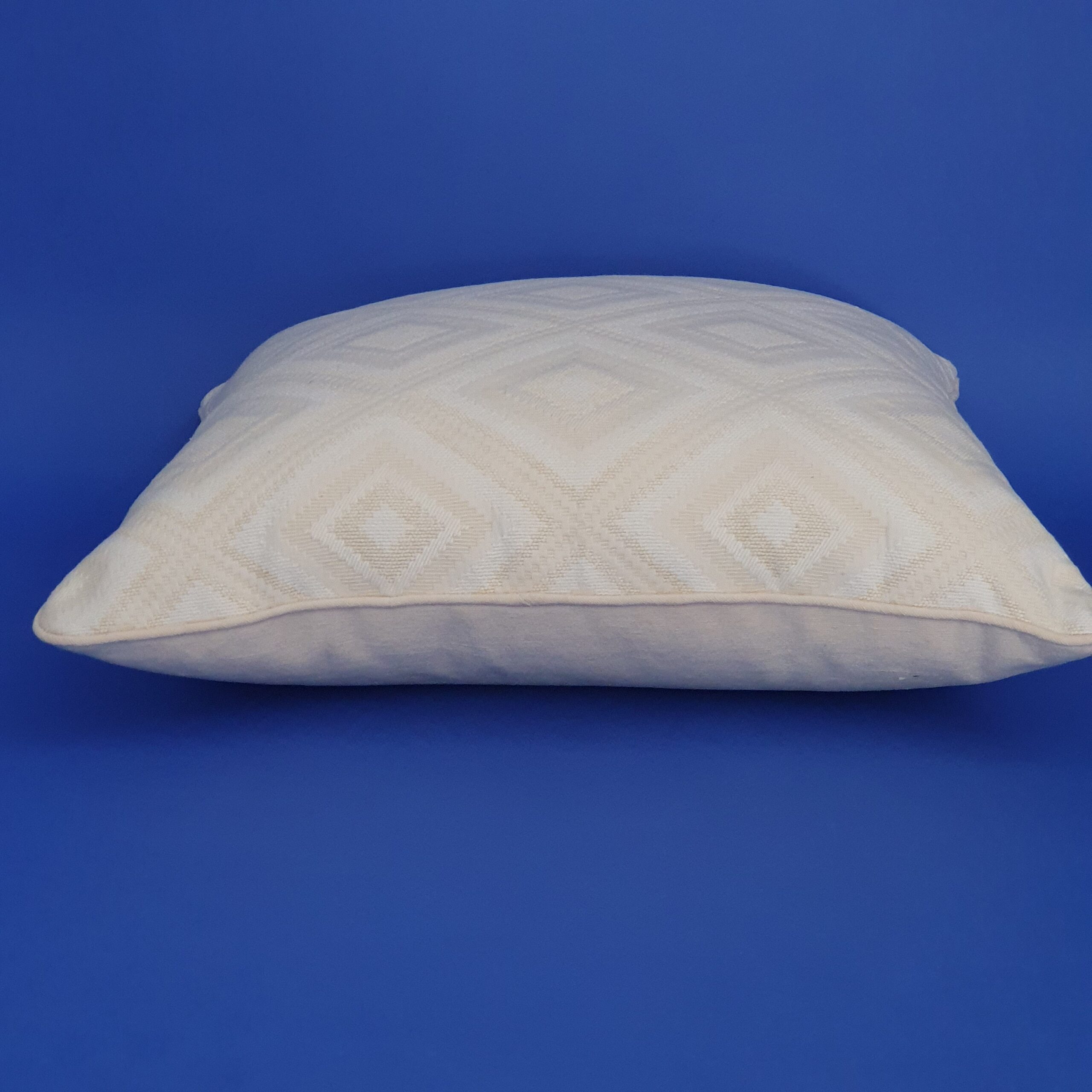 Woven Cream Diamond Cushion Chateau Collection 44x44cm - Image 2
